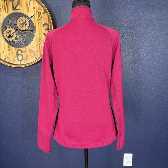 The North Face Magenta Half Zip Pullover, Size Medium - Picture 4 of 9